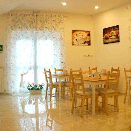 La Lanterna Sul Como Civitavecchia Εξωτερικό φωτογραφία